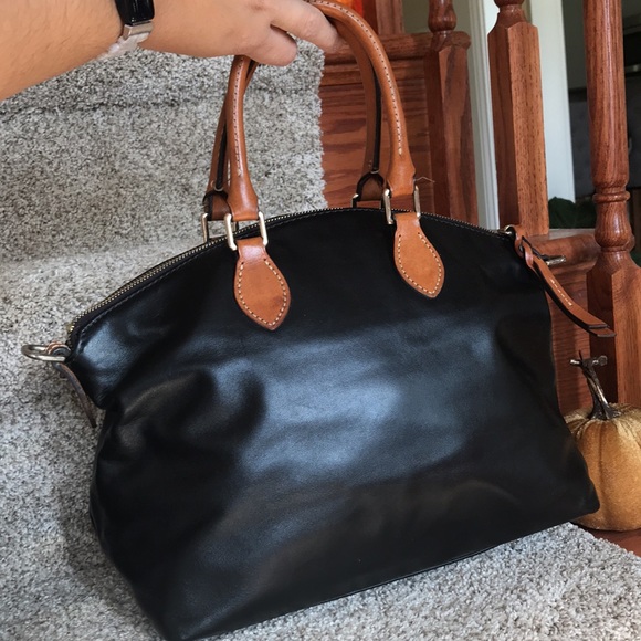 DOONEY & BOURKE - black purse - Picture 4 of 10